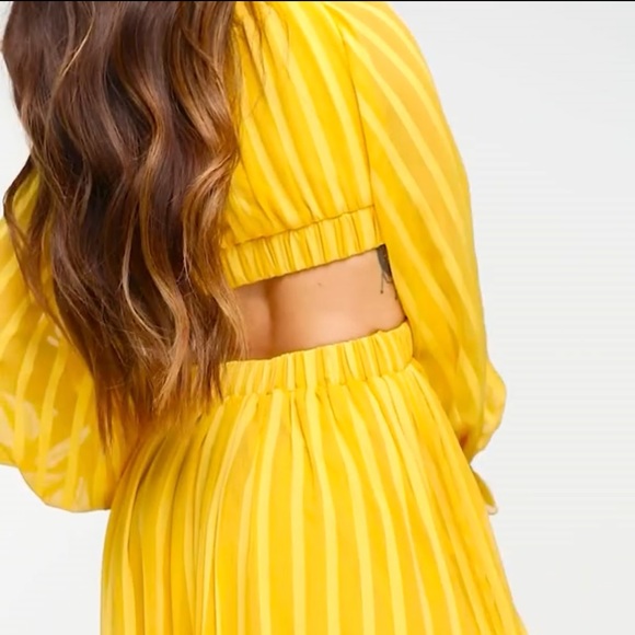 ASOS DESIGN plunge maxi dress with cut out detail - Picture 5 of 11